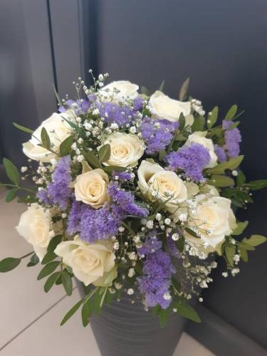 Bouquet blanc et parme